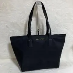 Item thumbnail for item c7b050fc-4042-4f6c-a044-2401538cda5f