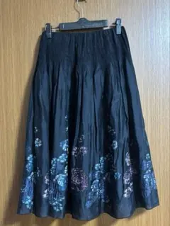 saufukuya 百貨店ブランドブラック フレアスカート 花柄刺繍