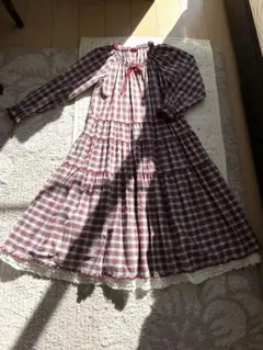 ピンクハウス ダブリエ付き長袖ワンピース レッド