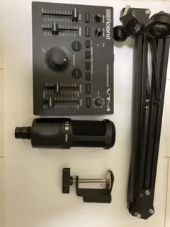 Roland VT4 audio-technica AT-2020