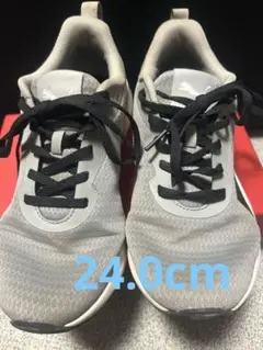 Puma グレー/ブラック スニーカー 24.0cm