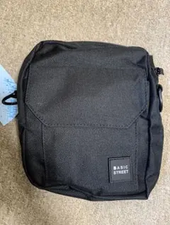 BASIC STREET ブラックショルダーバッグ