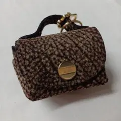 Item thumbnail for item aacfbfa7-15ed-4eb1-8f6d-9f22c8274163