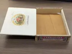 【Por Larrañaga】ポールララナーガ 木製箱(空き箱)