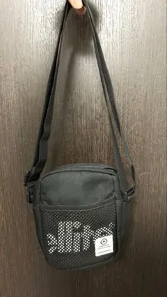 Item thumbnail for item 51ab0487-3ce6-45ab-bd8e-9ccb3c38a0ed