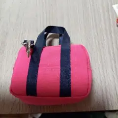 ピンクミニバッグ型キーホルダー新品！