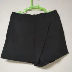 ブラック　ラップスタイル　キュロット