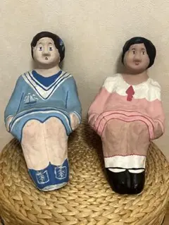ハンドメイド　紙粘土　子供の置物（ピンク・青）