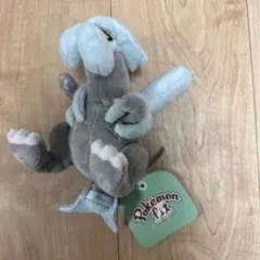 ポケモン　キュレム　ぬいぐるみ