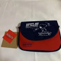 スヌーピー   コスメポーチ　ショルダー　❣️