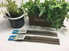 玉付きファスナー