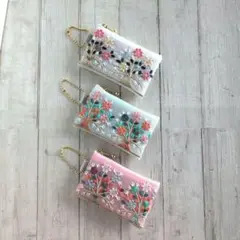 インド刺繍リボン、両面仕上げ ◎フラットミニポーチ◎吊るせるボールチェーン