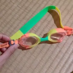 カラフル めっちゃ可愛い‼ 子供用ゴーグル レインボー 5歳以上