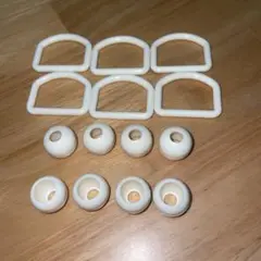 【現品限り】未使用　白　プラスチック　Ｄカン ループエンド　手芸材料