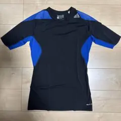 アディダスアンダーシャツadidas techfit compression