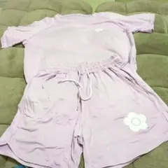 花柄ショートパンツとTシャツセット