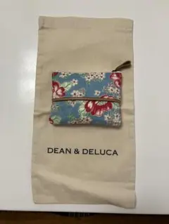 DEAN & DELUCAの布製袋と花柄ティッシュケース