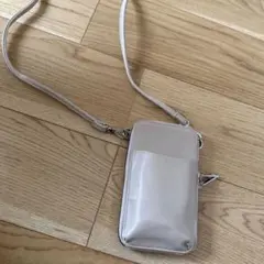 スマホショルダー　ウォレットポーチ　ベージュ