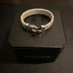 Police レザーバングル