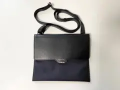 未使用ポールスミスPaul Smith レザーバッグ　サコッシュマルチストライプ