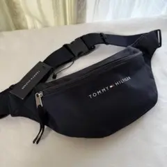【新品】トミーヒルフィガー　ボディバッグ　ウエストポーチ　濃紺　男女兼用