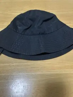 黒 バケットハット