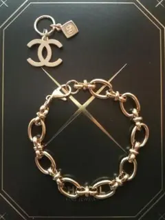 CHANELノベルティココマークチャーム（非売品）/ ブレスレット（社外品）