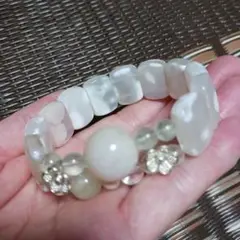 桜メノウデザインバングル
