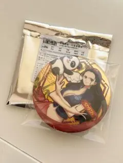 ワンピース　麦わらストア　中国限定　パンダ ロビン　缶バッジ