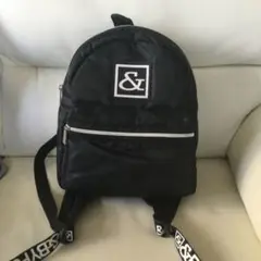 新品未使用✨デカロゴ❣️ リュック ❣️