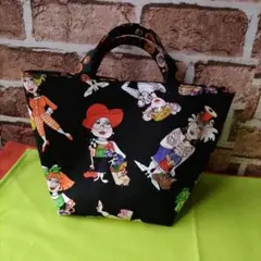 ロラライハリスハンドメイド　バッグインバッグ　マチ大きめ
