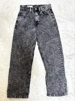 Item thumbnail for item b6f8479e-d8dd-412e-a8f3-bec53b953de7