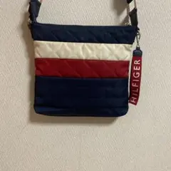 TOMMY HILFIGER キルティングショルダーバッグ
