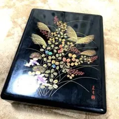 漆塗り　箱　物入れ　アンティーク
