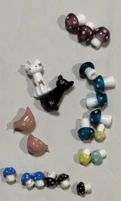 ランプワーク　ガラスビーズ　とんぼ玉　きのこ　猫　鳥