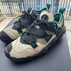 adidas FYW XTA 28.0 equipment