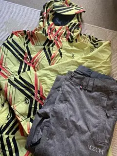 VOLCOM スノボウエア 上下セット Lサイズ