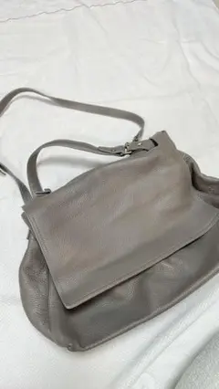 11月16日まで期間限定価格【美品!本革グレージュカラー】