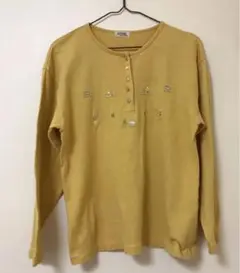 レディース　トップス　刺繍入り