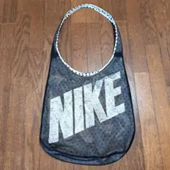 Item thumbnail for item cd76bd0e-6290-4a2d-83cb-4acf1c8fd0b7