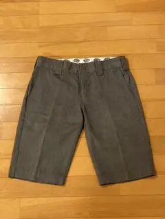 美品 Dickies ハーフパンツ ショートパンツ メンズ チャコール W30