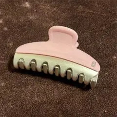 アレクサンドル ドゥ パリ クリップ Mサイズ ピンク