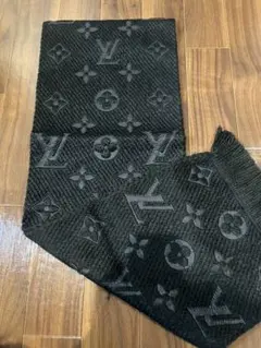 ヴィトンマフラーオールブラック