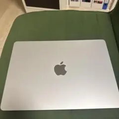 MacBook Air m2 2022 16GB 256G