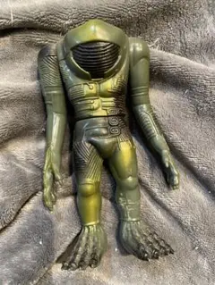 上野淳子ウルトラ怪獣旧型絶版ソフビパワードジャミラ（Ｎo2745onsi） 上野淳子様専用ウルトラ怪獣旧型絶版ソフビパワードジャミラ