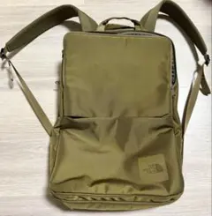 THE NORTH FACE リュック オリーブ色