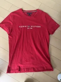TOMMY HILFIGER レッド Tシャツ