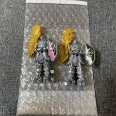 騎士竜戦隊リュウソウジャー　リュウソウル　2個　ピンク　白　リュウソウケン