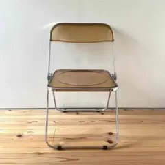 透明ブラウン折りたたみ椅子