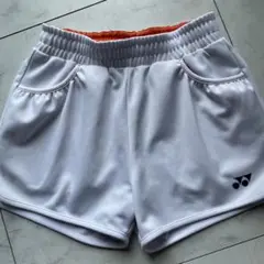 ヨネックス短パン　s 白